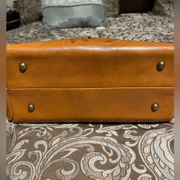 Patricia Nash tote - Picture 2 of 7